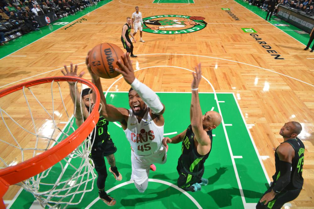 助攻频频 助攻频频