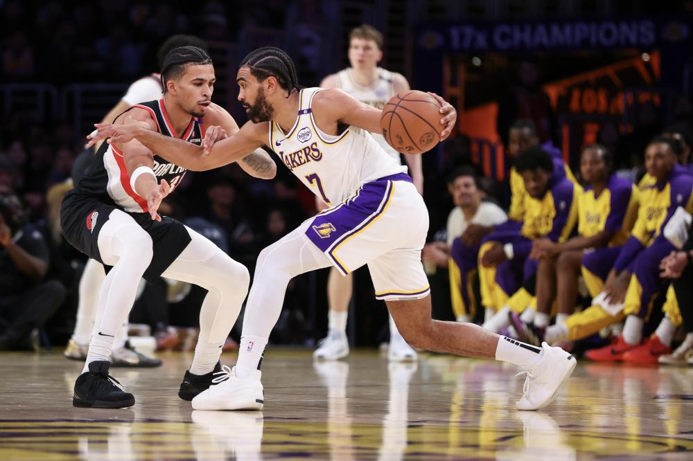 发声前与品 发声前与品