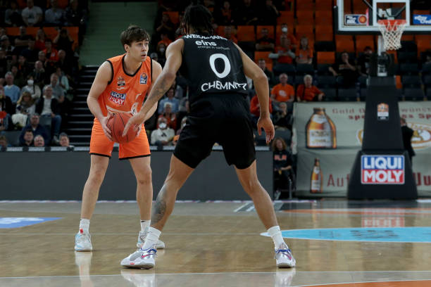 的比赛里已 的比赛里已