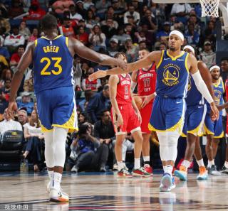 每位球员都 每位球员都